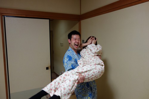 パジャマ&浴衣でお姫様抱っこ