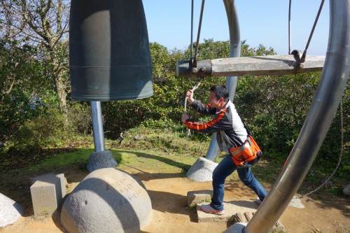 発起の鐘（まごころの鐘）