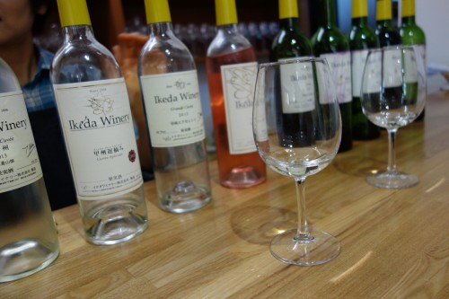 イケダワイナリーで試飲