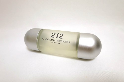 キャロライナ ヘレラ 212