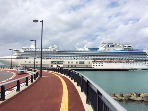 10階建てのマンションくらい