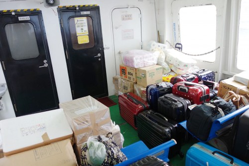 大量の荷物