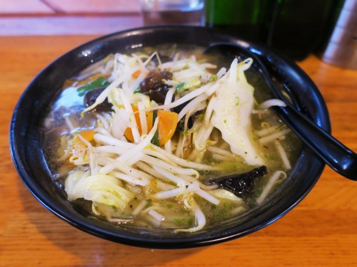 八丈島 蓮華で辛タンメン