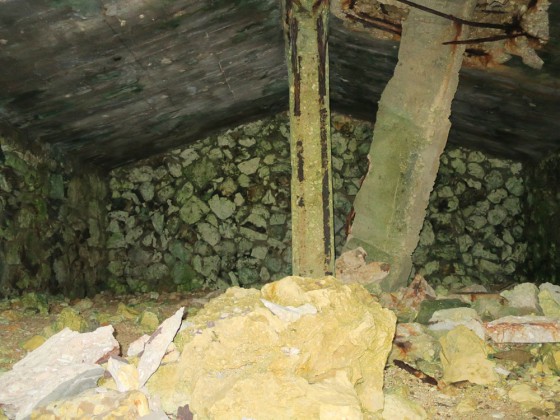 燐鉱採掘場跡 3