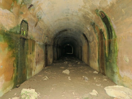 トロッコのトンネル！