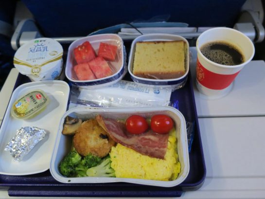 中国東方航空 機内食 ディナー