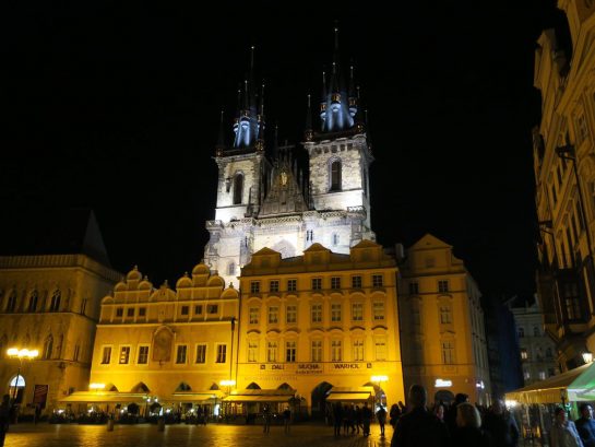 夜のプラハ