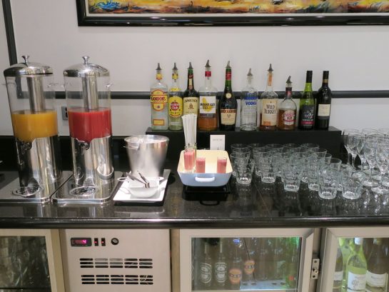 エンペラーラウンジ カウンター