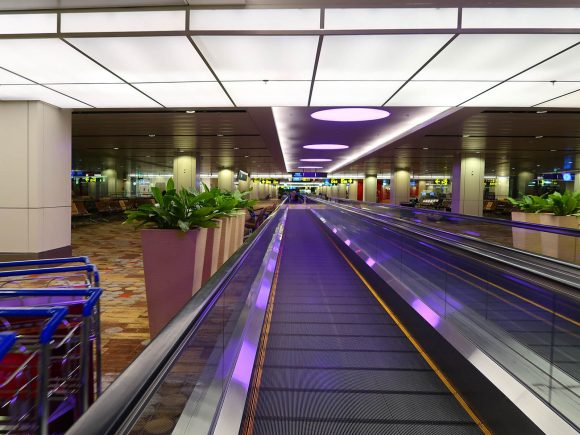 シンガポール チャンギ国際空港の通路