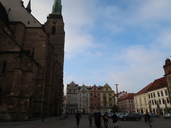 聖バルトロムニェイ聖堂裏