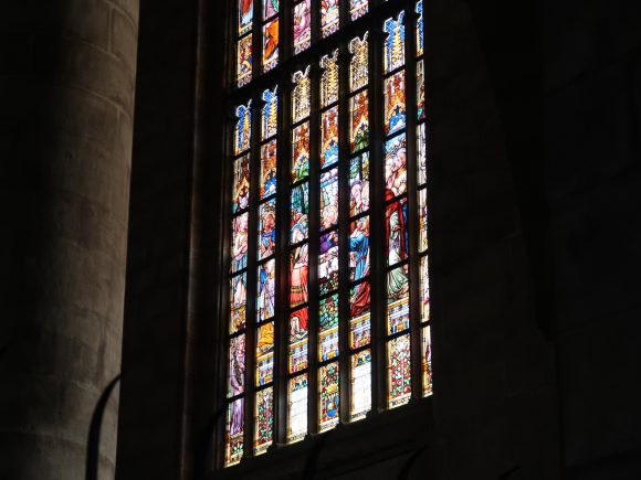聖バルトロムニェイ聖堂 ステンドグラス
