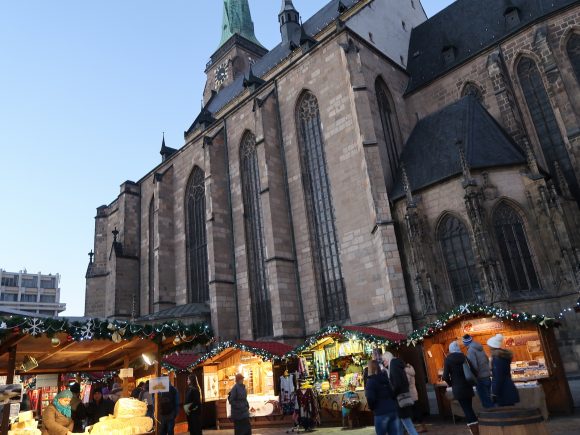 聖バルトロムニェイ聖堂 クリスマスマーケット