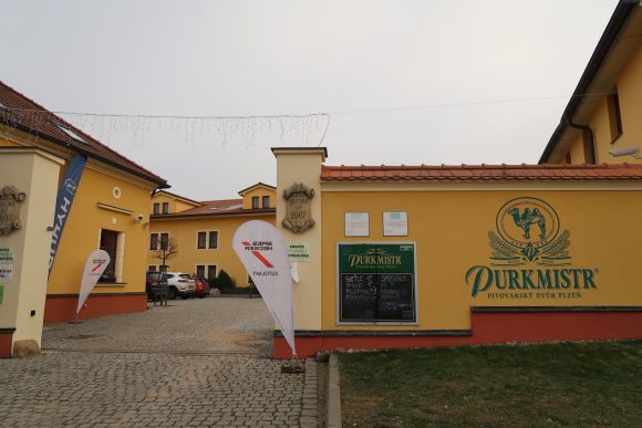 クラフトビールをいただきに