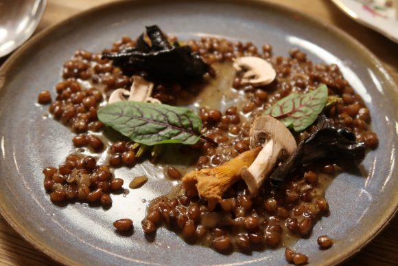 豆ときのこの料理