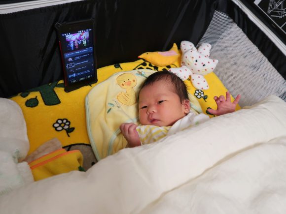 音楽を聞かせつつ。