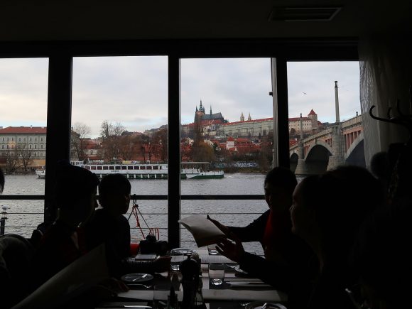 プラハ マリーナ リストランテ