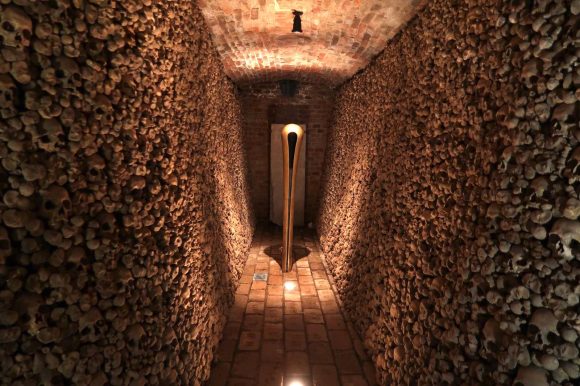 聖ヤコブ教会の納骨堂 オブジェ