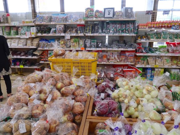 いろいろ売ってます。