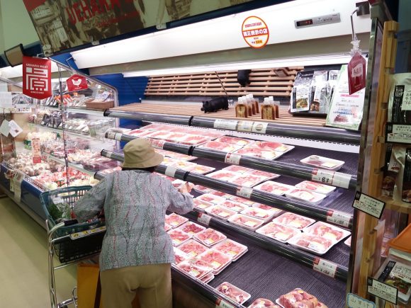 お肉もあります。