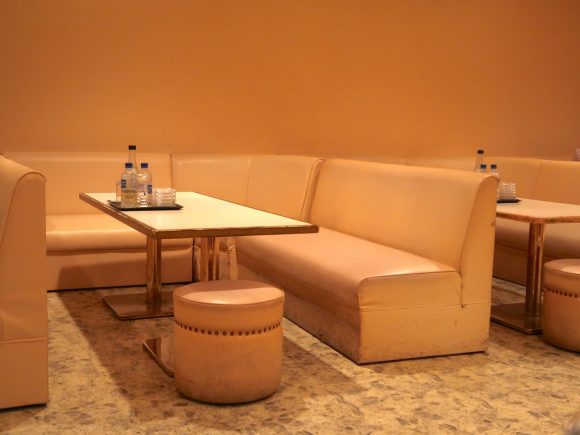 Club Erauge 店内は簡素な感じ