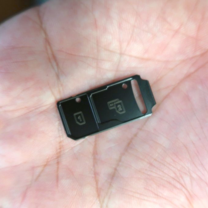 SIMカード&MicroSDカードホルダー