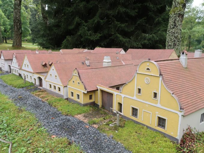 ミニチュアのチェコ