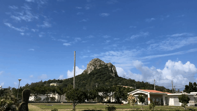 伊江島の流れる雲