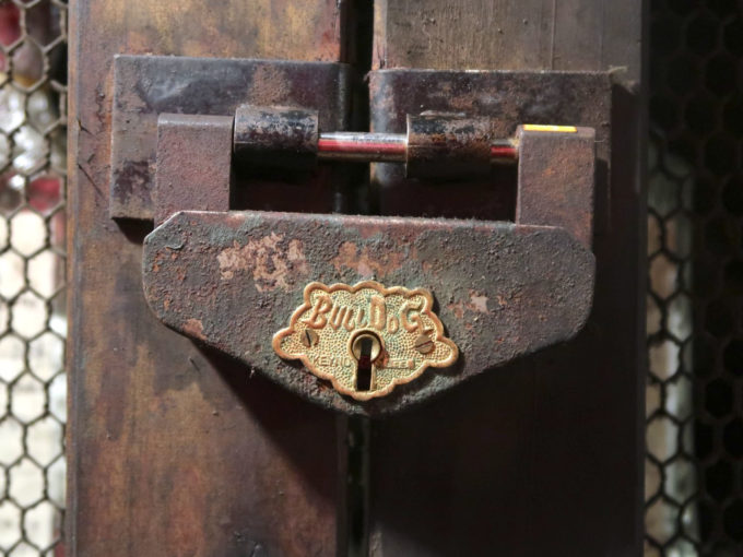 レトロな錠前