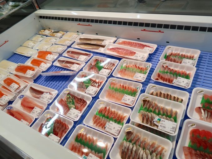 県産魚の刺し身