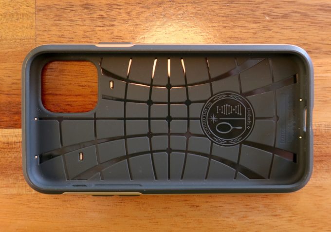 中はスパイダー加工