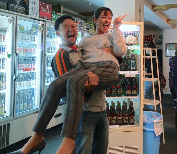 たなかえりさんをお姫様抱っこ