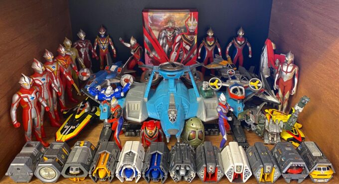 ウルトラメカとウルトラマンと