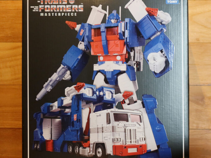 マスターピース MP-22 ウルトラマグナス（19,800円／2014年12月発売）