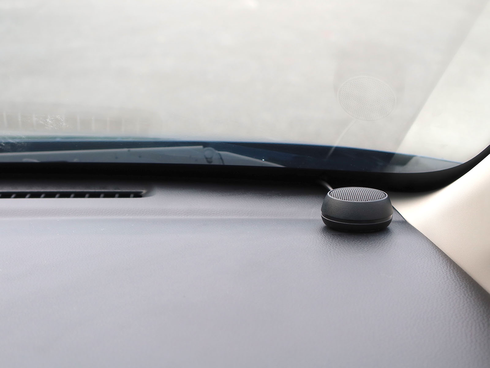 フロントにツィーターがついーたー