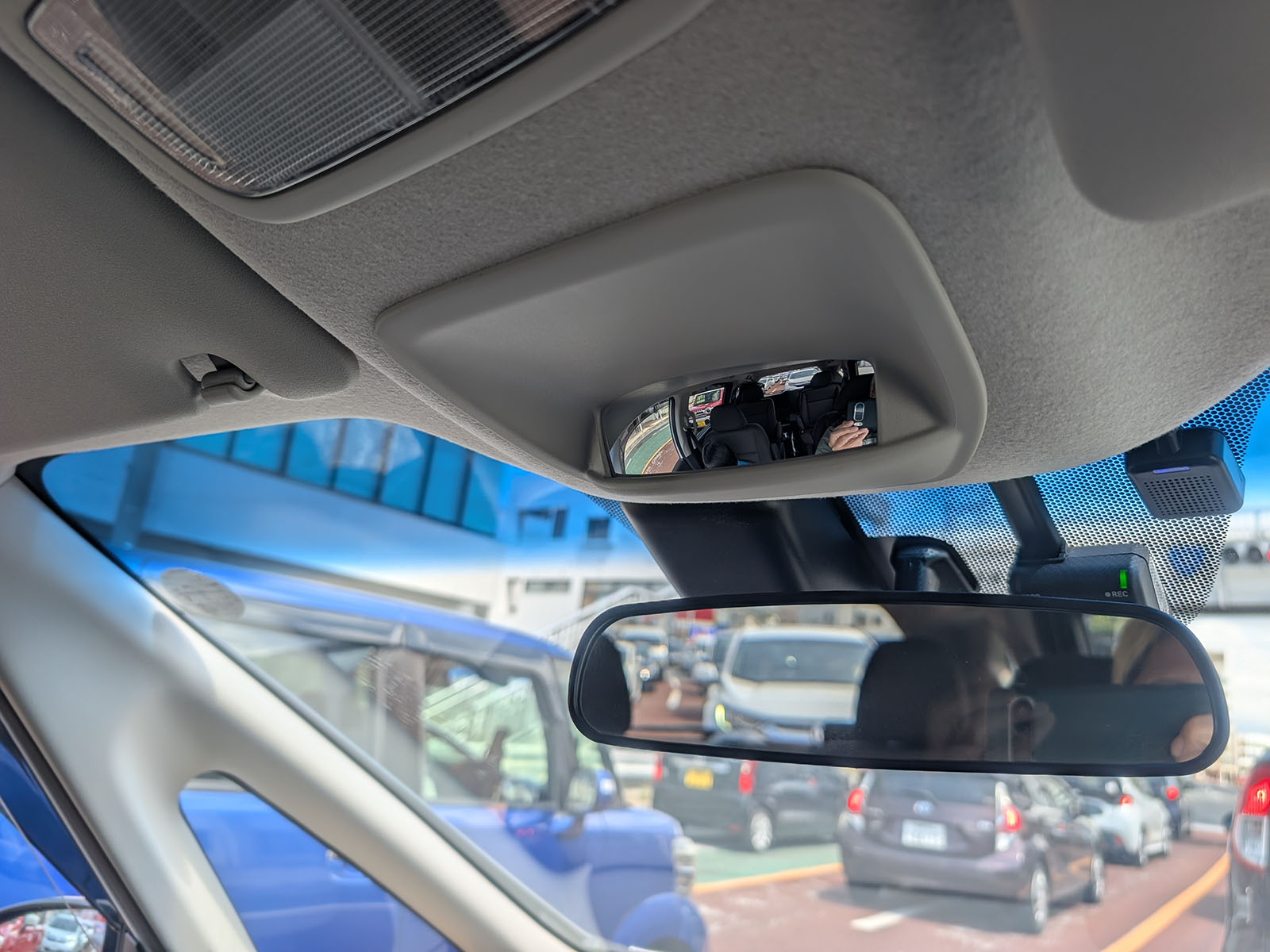 2代目フリードのルームミラー