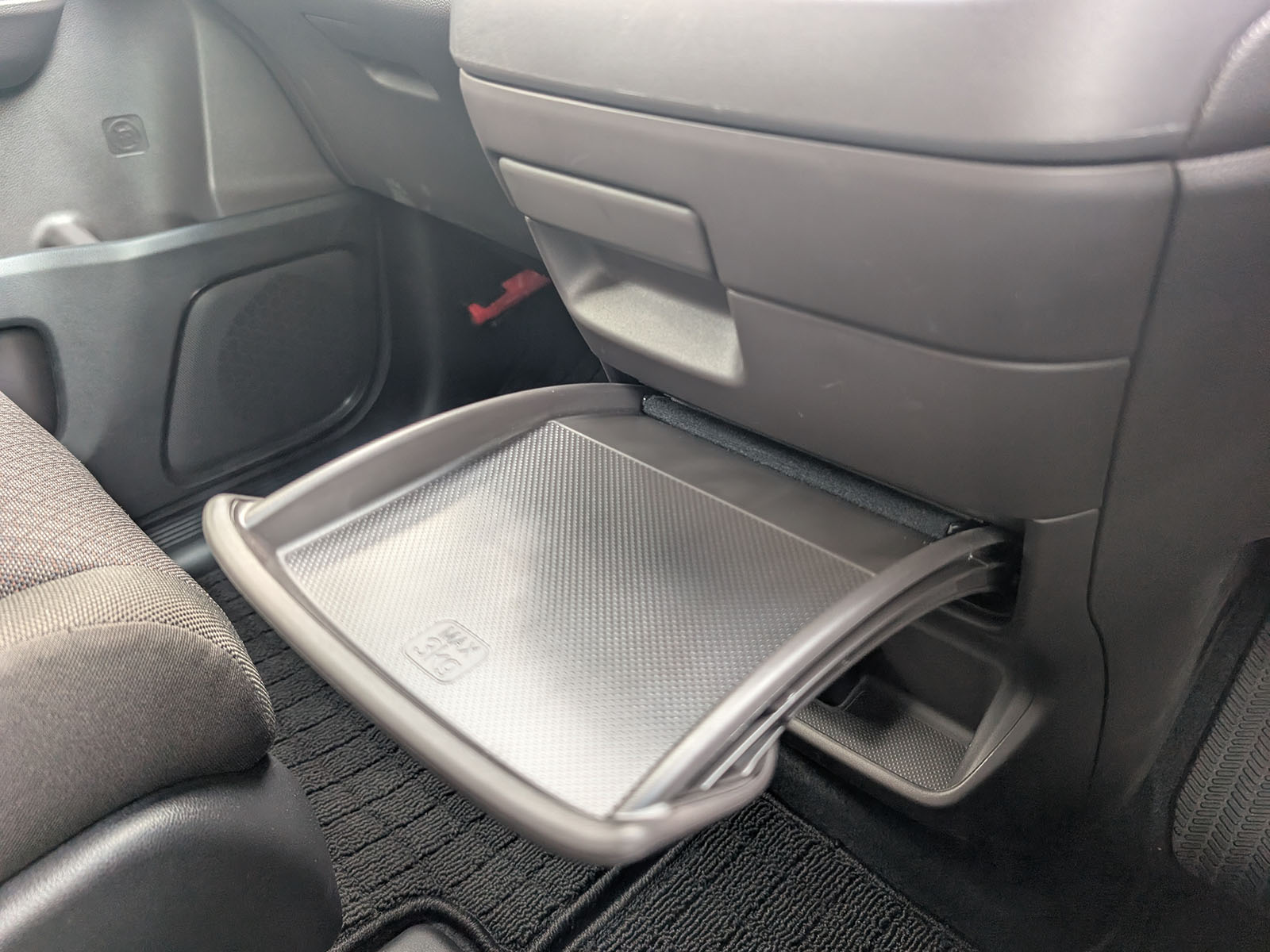 2代目フリードのセンターテーブル