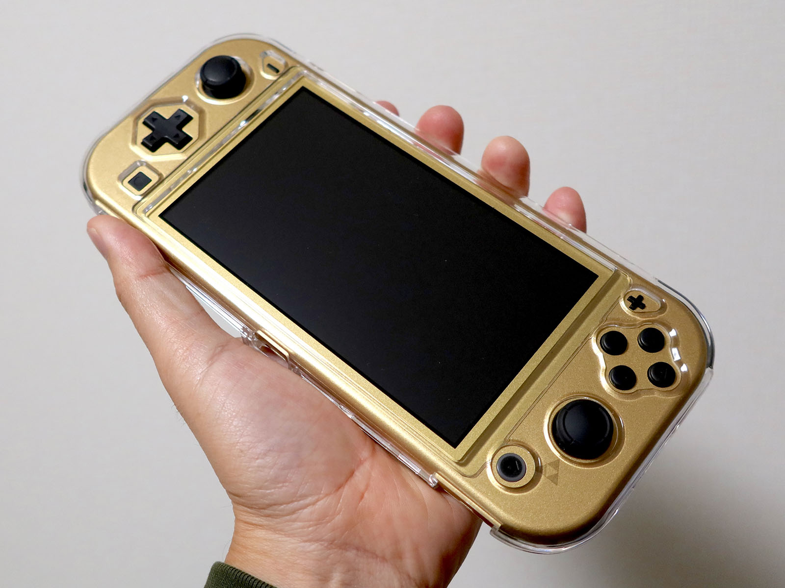 Nintendo Switch 2 の前に小さく、軽く、持ち運びやすい Switch Lite