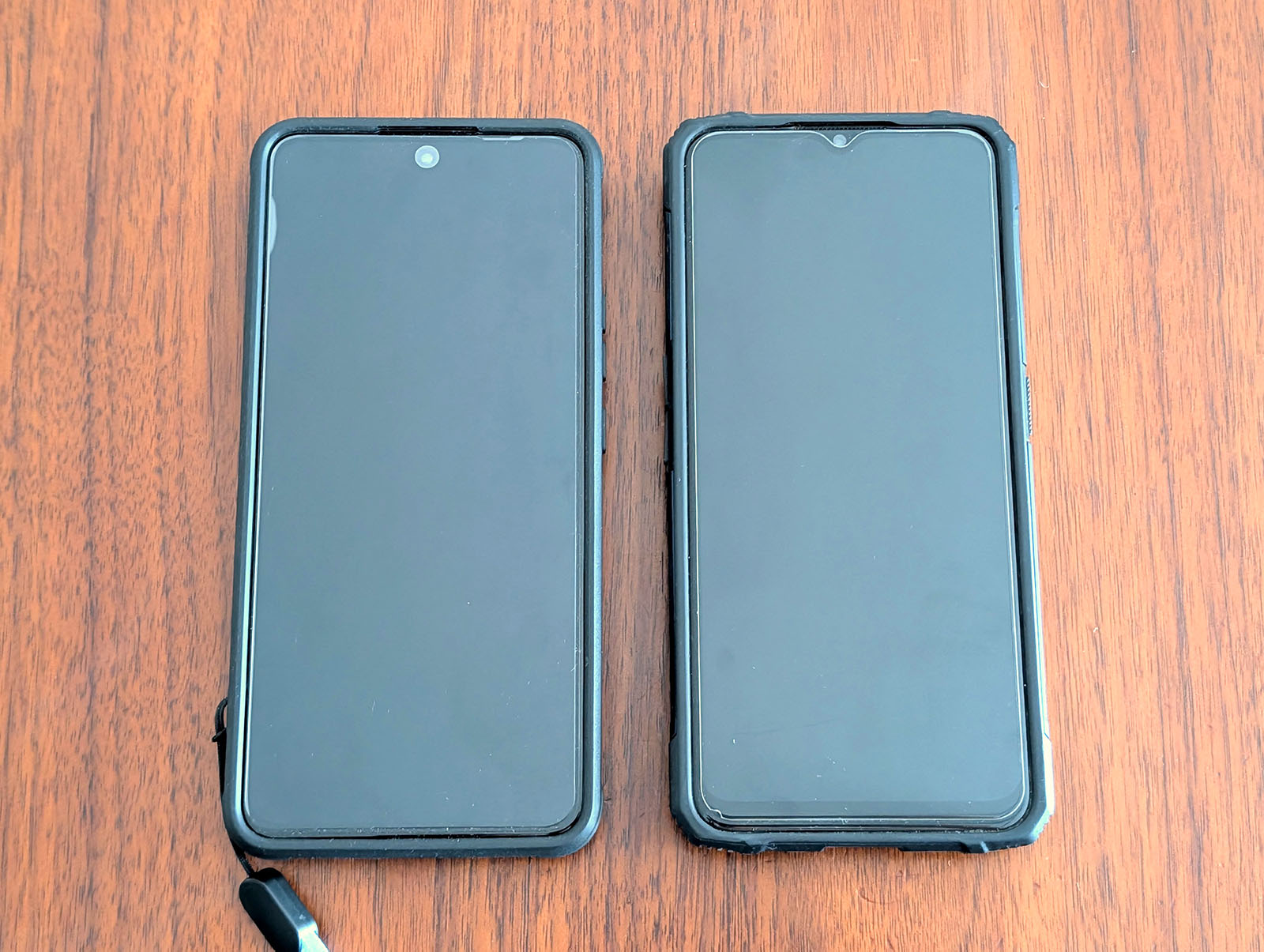 OPPO Reno13 A と OPPO A5 2020