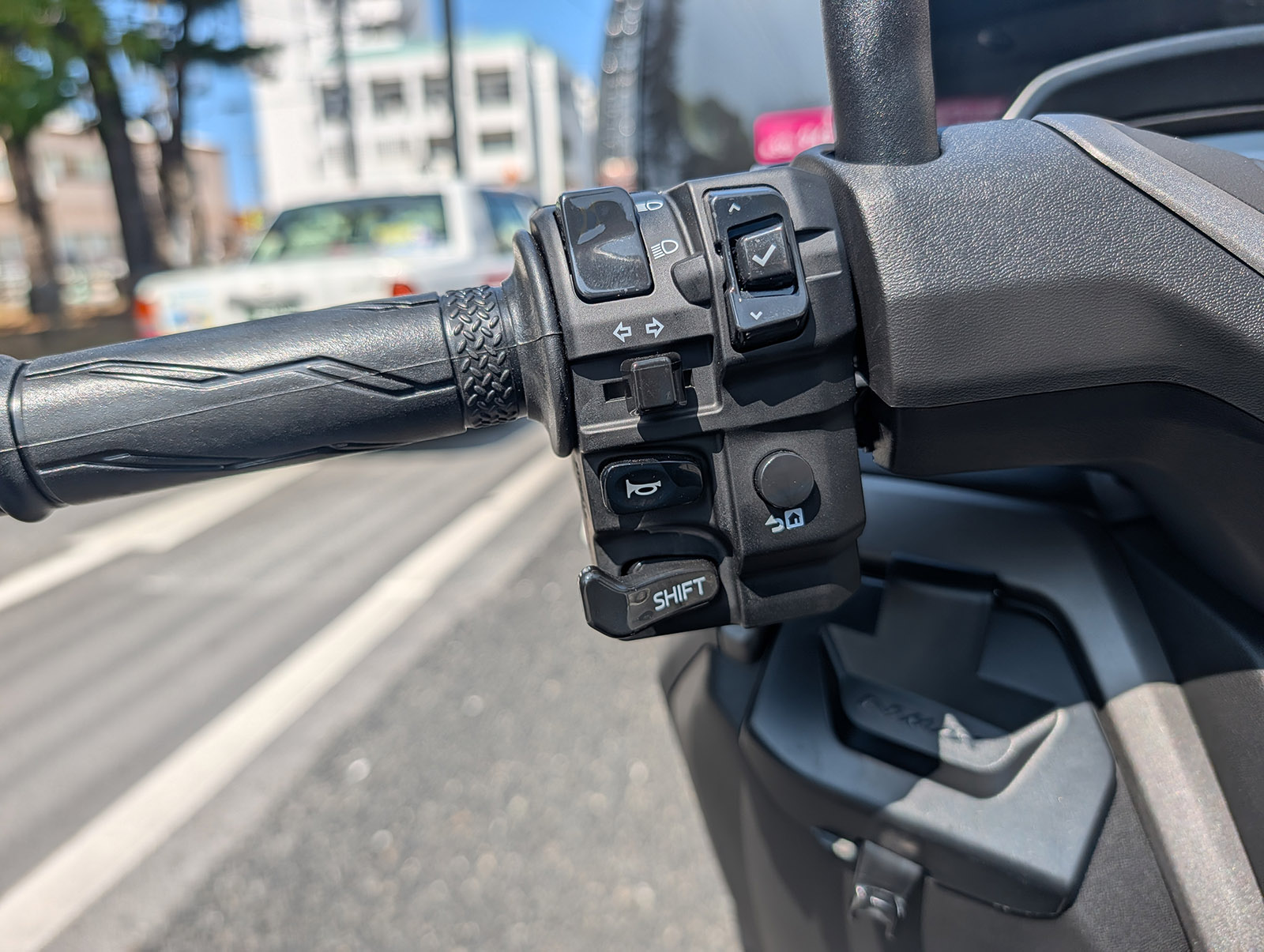 左ハンドルのスイッチ